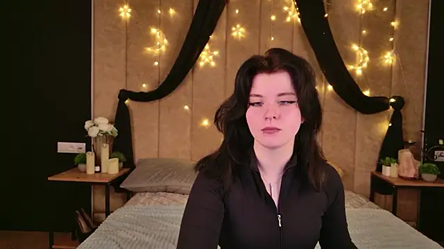 Snapshot of Milana_Bold chatting on February 22, 2026, 8:29 pm Milana Bold online show from February 22, 2026, 8:29 pm