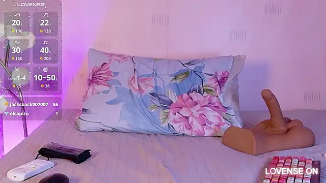 ThinPrincesss online show from March 18, 2026, 3:26 pm