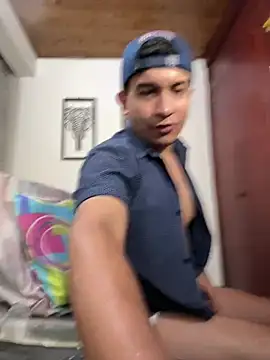 MaxParker21 online show from March 1, 2026, 4:42 pm