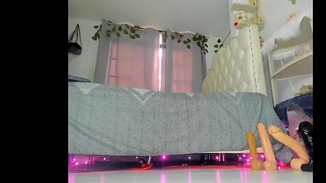 Snapshot of sweet_supreme chatting on February 16, 2026, 8:38 pm sweet supreme online show from February 16, 2026, 8:38 pm