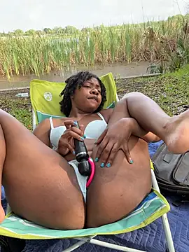Snapshot of Ebony_Queeen chatting on May 13, 2026, 12:46 pm Ebony Queeen online show from May 13, 2026, 12:46 pm