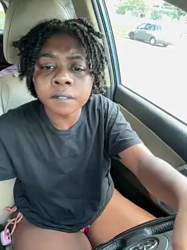 Snapshot of Ebony_Queeen chatting on May 17, 2026, 3:52 pm Ebony Queeen online show from May 17, 2026, 3:52 pm