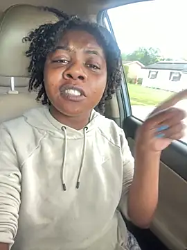 Snapshot of Ebony_Queeen chatting on May 25, 2026, 9:21 pm Ebony Queeen online show from May 25, 2026, 9:21 pm