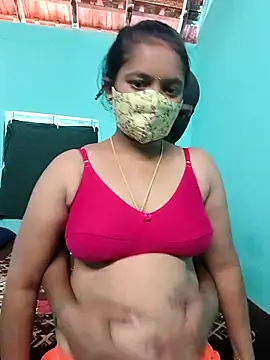 Snapshot of Tamilkannadacouple chatting on February 12, 2026, 5:24 am Tamilkannadacouple online show from February 12, 2026, 5:24 am