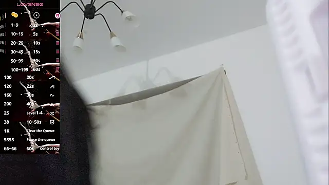 Snapshot of vivi523 chatting on March 27, 2026, 11:54 am vivi523 online show from March 27, 2026, 11:54 am