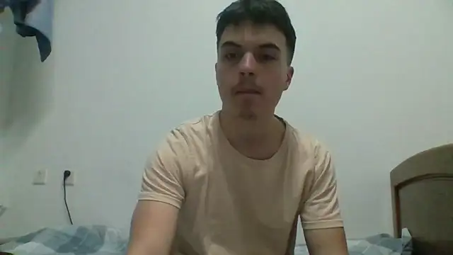 Snapshot of MrPine19 chatting on February 20, 2026, 12:27 pm MrPine19 online show from February 20, 2026, 12:27 pm