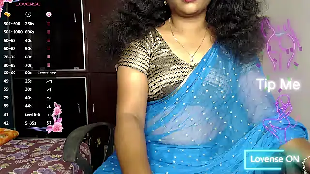 Snapshot of VixenNandhu chatting on February 27, 2026, 5:24 pm VixenNandhu online show from February 27, 2026, 5:24 pm