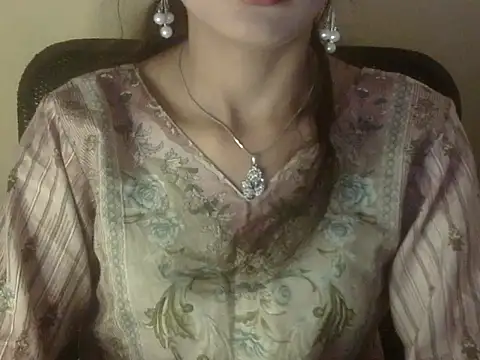Snapshot of Mehaak_ chatting on May 7, 2026, 6:52 am Mehaak online show from May 7, 2026, 6:52 am