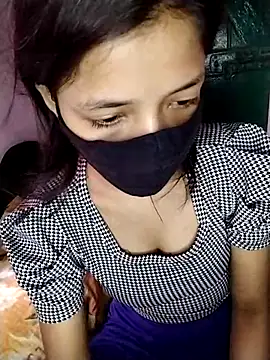 Naina-hott online show from April 20, 2026, 3:31 am