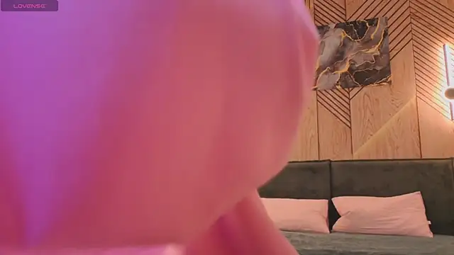  Kiki angel  online show from April 10, 2026, 1:22 am