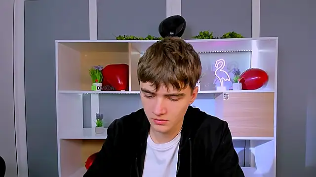 Snapshot of emil_lucky chatting on February 14, 2026, 11:18 am emil lucky online show from February 14, 2026, 11:18 am