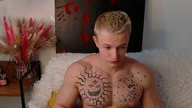 SterlingNoir online show from February 12, 2026, 10:10 am