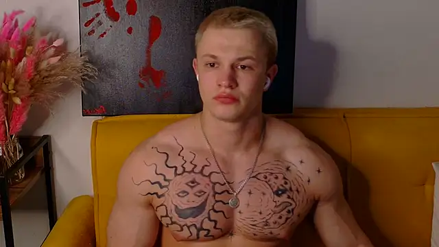 SterlingNoir online show from March 19, 2026, 8:02 pm