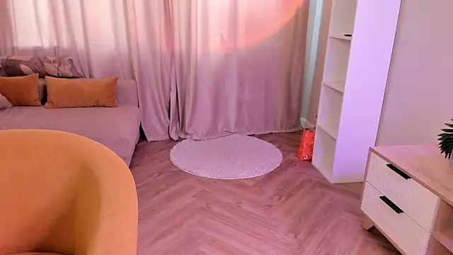 MariamGravert online show from February 13, 2026, 6:42 am