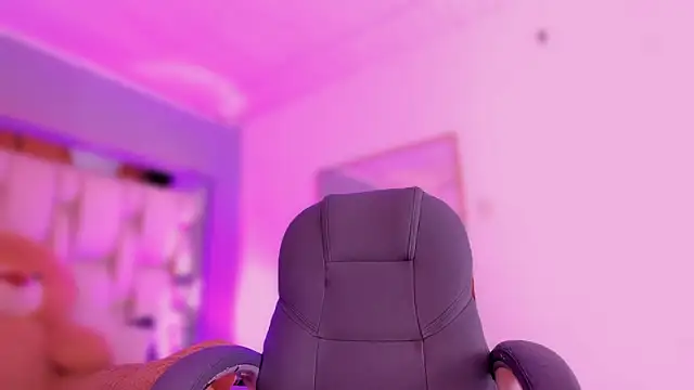 AishaKassandra online show from March 13, 2026, 11:50 am