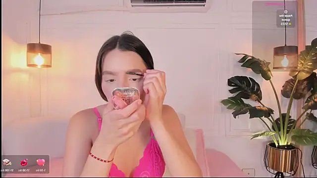 Nicole Whittee online show from March 21, 2026, 8:01 pm