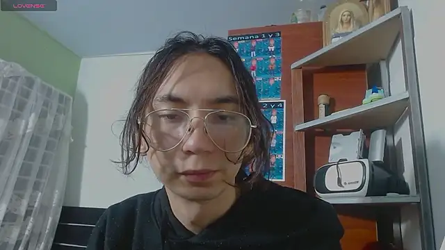 najimi uwu  online show from February 11, 2026, 3:39 pm