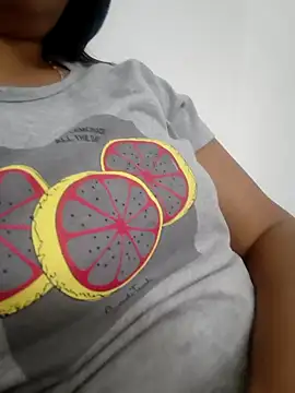 Snapshot of Fantasy_Queen94 chatting on February 17, 2026, 4:02 pm Fantasy Queen94 online show from February 17, 2026, 4:02 pm