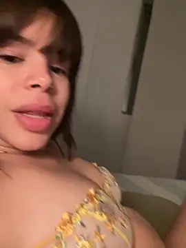 Brigitte01 online show from May 15, 2026, 10:06 pm