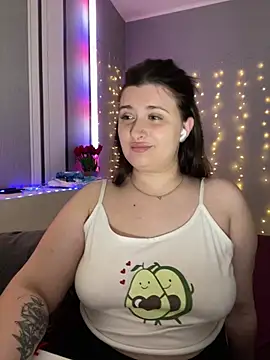 lipsi vikki online show from February 15, 2026, 7:10 pm