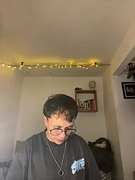 SimonMasseel online show from February 13, 2026, 4:19 am