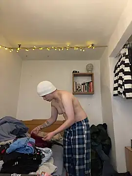 SimonMasseel online show from February 14, 2026, 3:31 pm