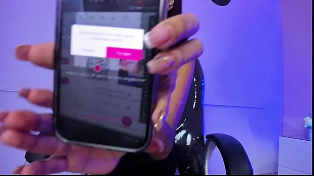 Emma Hearts online show from February 6, 2026, 3:55 am