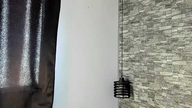 Snapshot of ASHLEY_COLLINS1 chatting on April 18, 2026, 1:48 pm ASHLEY COLLINS1 online show from April 18, 2026, 1:48 pm