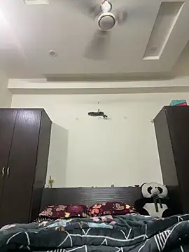 raavigirl online show from March 16, 2026, 6:45 pm