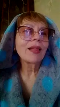 SophieBurns online show from April 1, 2026, 10:05 am