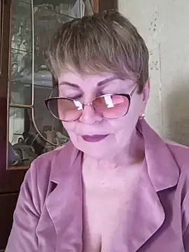 Snapshot of SophieBurns chatting on May 29, 2026, 9:40 am SophieBurns online show from May 29, 2026, 9:40 am