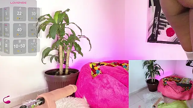 Snapshot of AnnieWestley chatting on February 19, 2026, 4:47 pm AnnieWestley online show from February 19, 2026, 4:47 pm