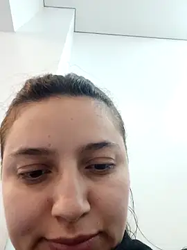 Snapshot of MajoArias chatting on February 18, 2026, 9:55 pm MajoArias online show from February 18, 2026, 9:55 pm