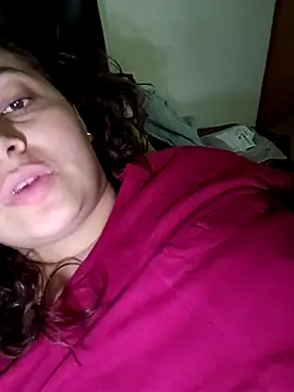 Snapshot of MajoArias chatting on February 27, 2026, 2:44 am MajoArias online show from February 27, 2026, 2:44 am