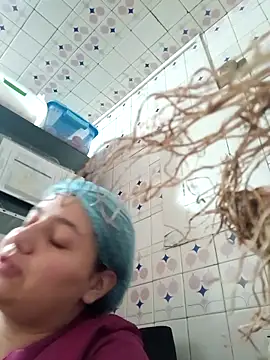 MajoArias online show from April 10, 2026, 3:28 pm