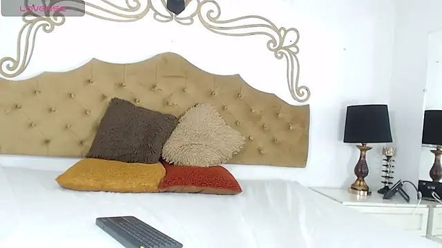 Snapshot of CloeCastillo chatting on February 21, 2026, 9:32 am CloeCastillo online show from February 21, 2026, 9:32 am