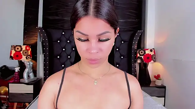 Snapshot of Makeyla_Fox_ chatting on February 28, 2026, 12:39 pm Makeyla Fox online show from February 28, 2026, 12:39 pm