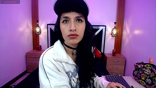 FRANCESCA LOVE  online show from March 6, 2026, 4:58 pm