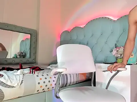 Snapshot of Apolo_Richards chatting on February 13, 2026, 7:43 pm Apolo Richards online show from February 13, 2026, 7:43 pm