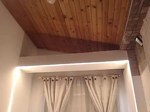 Scarleet miaa online show from April 16, 2026, 9:39 pm