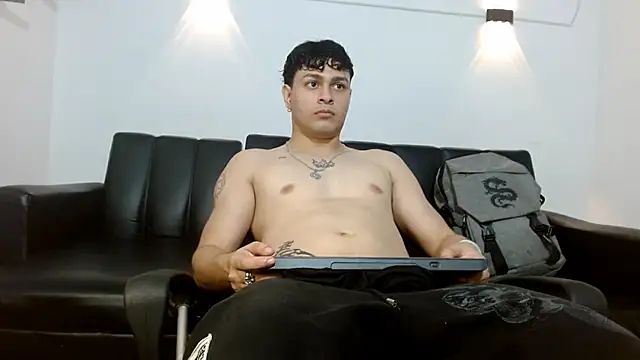 Philip Jons online show from April 25, 2026, 10:07 pm