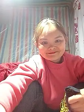 Snapshot of Luminana chatting on February 9, 2026, 2:15 am Luminana online show from February 9, 2026, 2:15 am