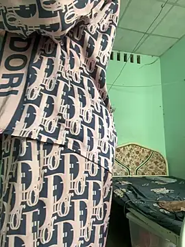 Snapshot of Lewd_couple chatting on February 27, 2026, 2:55 am Lewd couple online show from February 27, 2026, 2:55 am