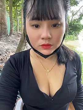 Lewd couple online show from May 23, 2026, 4:07 am