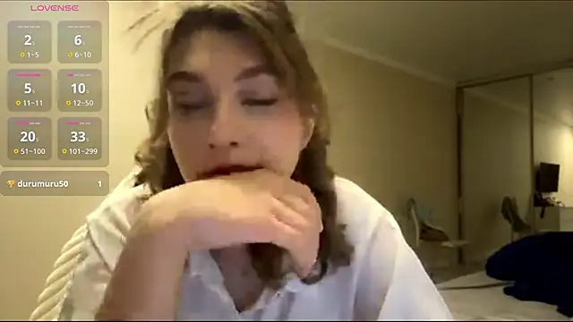 ElliKrovel online show from February 20, 2026, 3:23 pm