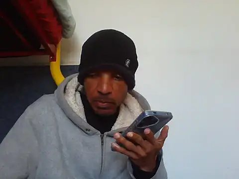 Snapshot of lavelle26 chatting on May 7, 2026, 12:54 pm lavelle26 online show from May 7, 2026, 12:54 pm