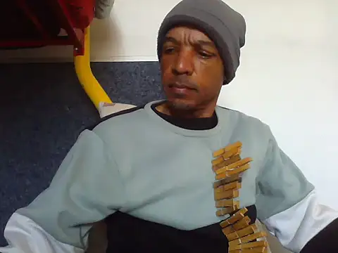 Snapshot of lavelle26 chatting on May 10, 2026, 2:33 pm lavelle26 online show from May 10, 2026, 2:33 pm