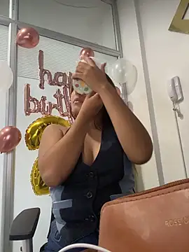 Emily Harpeer online show from February 16, 2026, 11:39 am