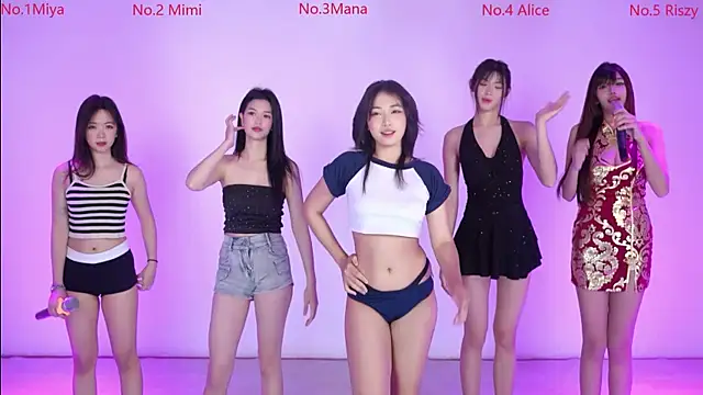 Velvet-girl online show from February 15, 2026, 10:25 am