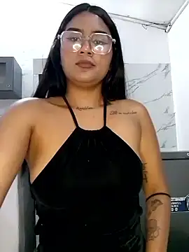 Snapshot of Zoe_Renata chatting on February 7, 2026, 11:41 pm Zoe Renata online show from February 7, 2026, 11:41 pm